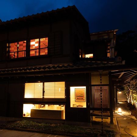 城崎温泉 Hostel Waraku Тойоока Екстер'єр фото